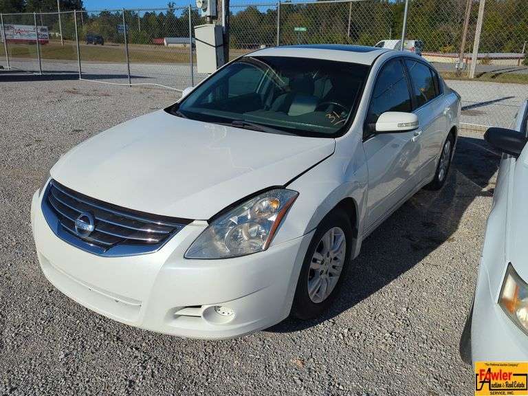 2010 Nissan Altima 2.5 S; 259,896 Miles; VIN 1N4AL2AP6AC176334