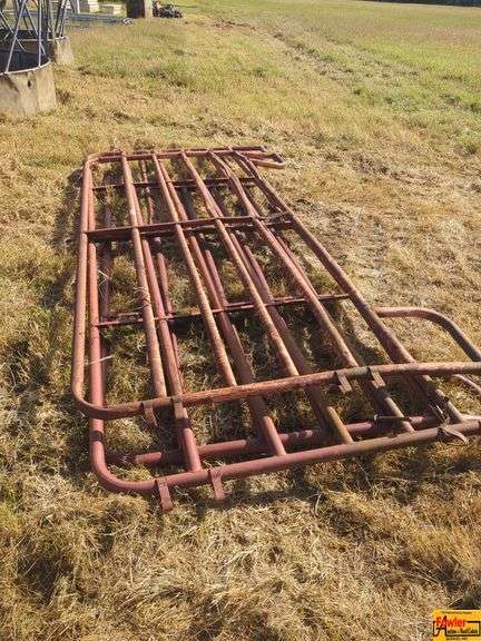 Metal Cattle Fencing Panels image