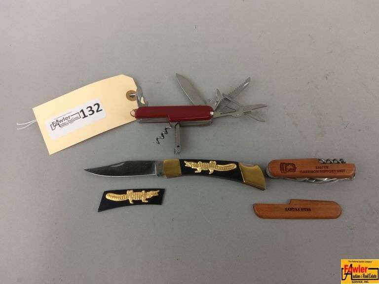 Assorted Pocket Knife Collection image