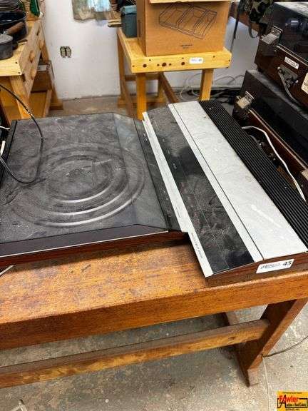 Bank & Olufsen Stereo Receiver & Turntable