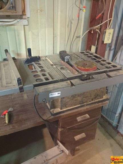 Table Saw image