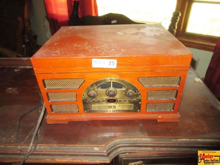 Vintage Radio/Record Player/CD Player image