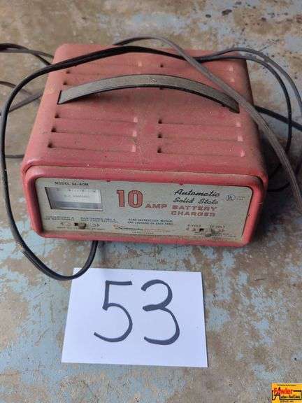Automatic Solid State 10 Amp Battery Charger image