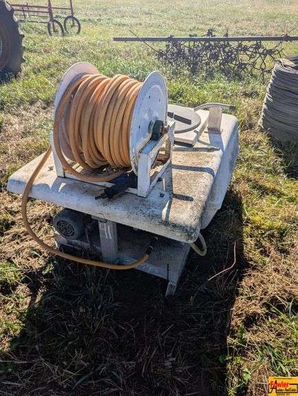 100-Gallon Sprayer image