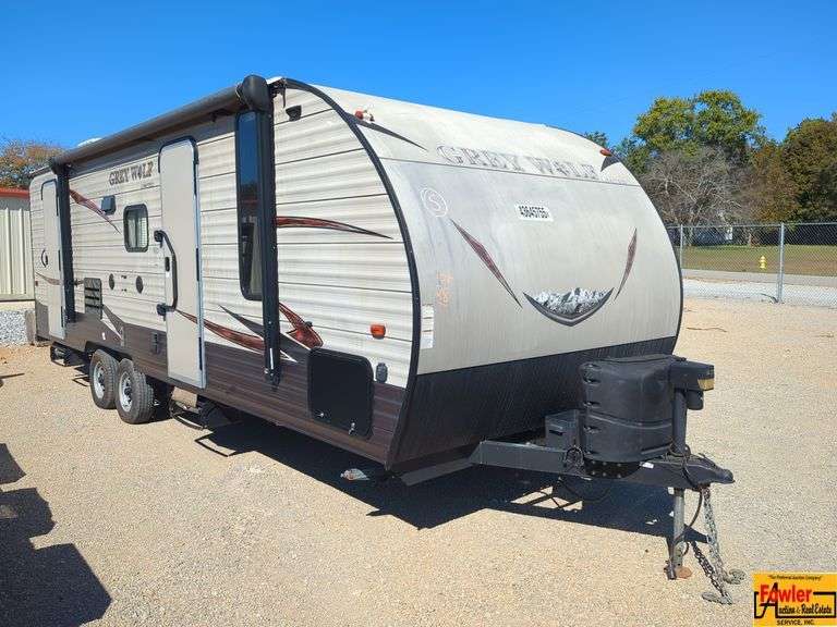 2016 Grey Wolf Limited Camper by Forest River, Wildwood EVO Series; VIN 4X4TCKY21GK036276 - Rebuilt Salvage Title