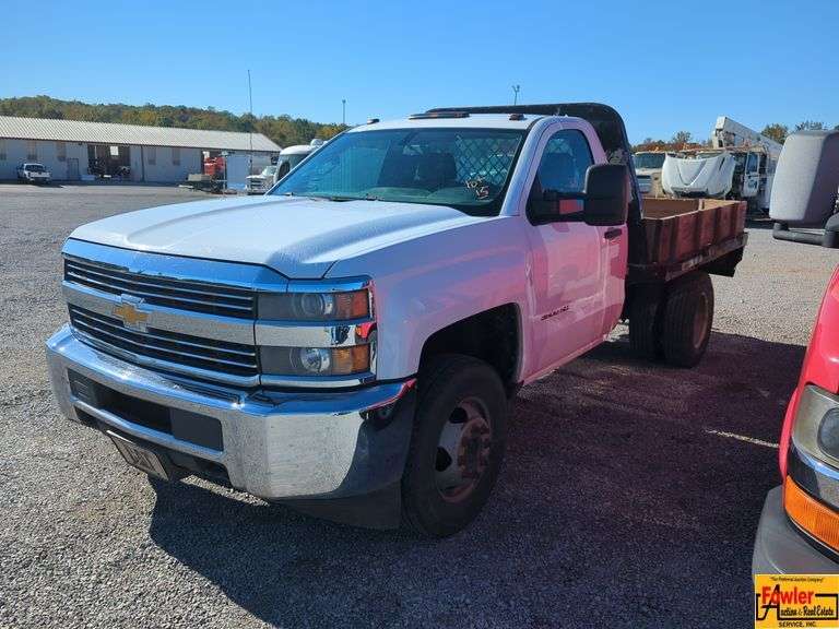 2015 Chevrolet Silverado 3500 HD Service Truck; 308,810 Miles; VIN 1GB3CYCG6FF154525