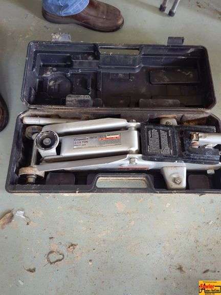 Companion 2-1/4 Ton Trolley Jack image