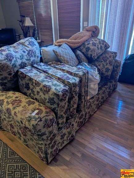 Upholstered Floral Pattern Loveseat