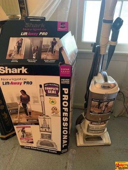 Shark Navigator Lift-Away Pro Vacuum image