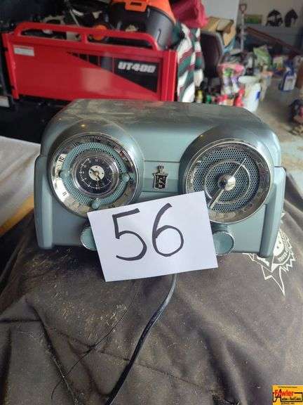 Collector's Edition Crosley Radio image