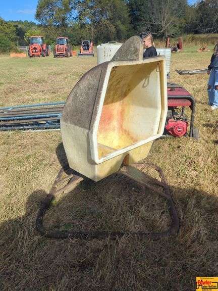 Livestock Feeder image