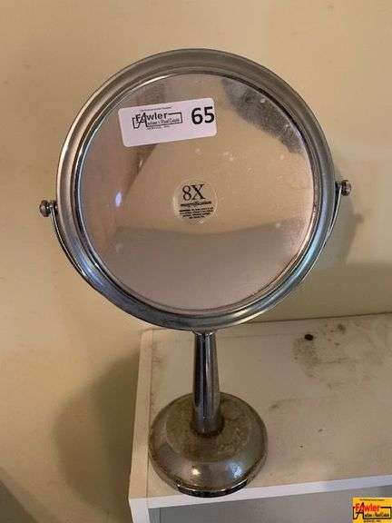 8X Magnifying Mirror image