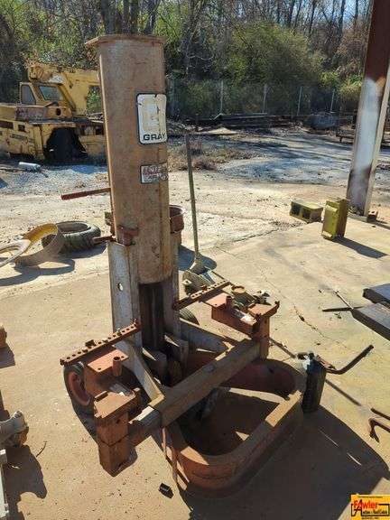 GRAY Manufacturing Air Lift - Industrial Equipment image