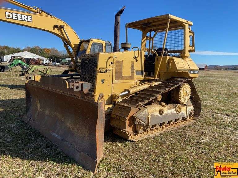 1987 Cat D5H Dozer LGP; 300 hrs on engine image