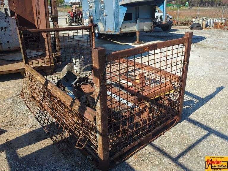 Industrial Metal Cage with Mixed Scrap image