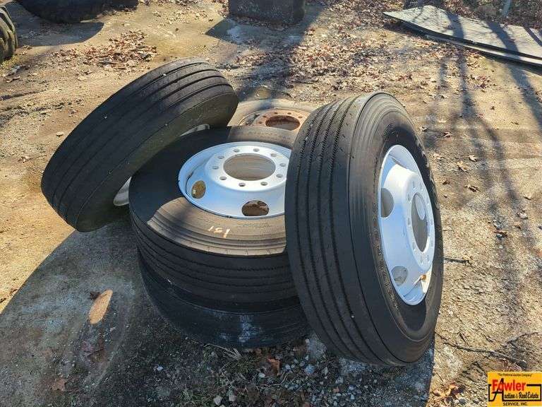 (5) Truck Tires & Wheels,  295/75R22.5 image