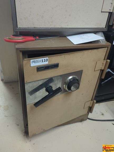Montgomery Ward Personal Combination Safe image