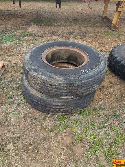 (2) Tires, 10.00R20 image