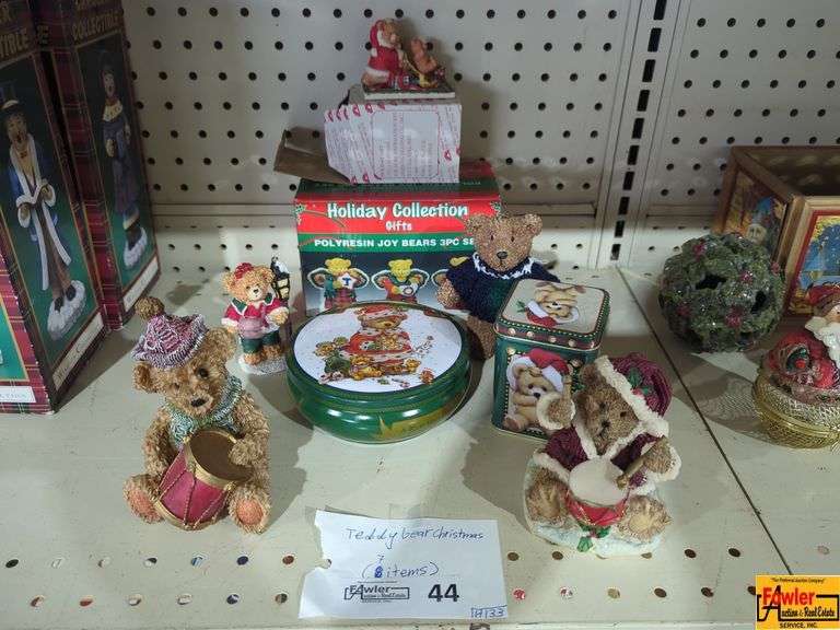 Christmas Teddy Bear Figurines, Tins & More (H133) image