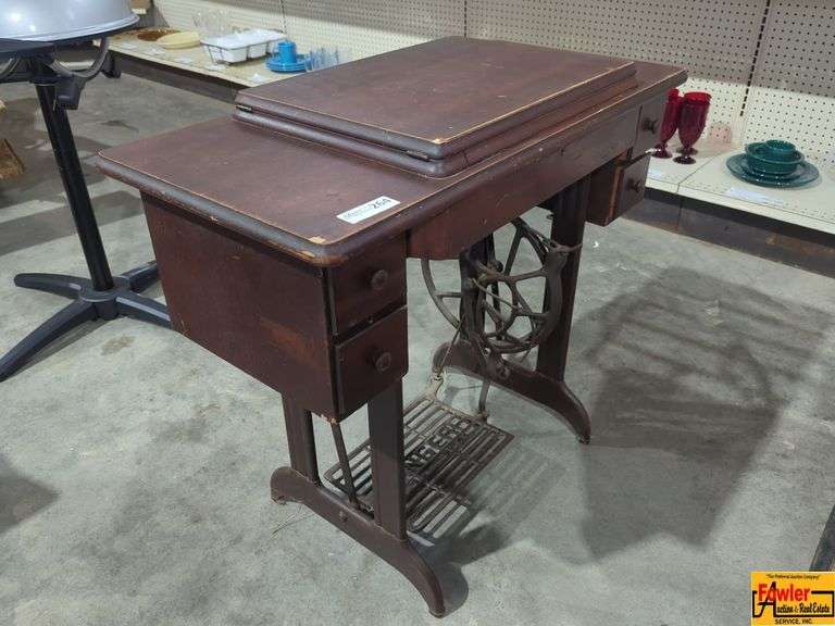 Vintage Sewing Machine image