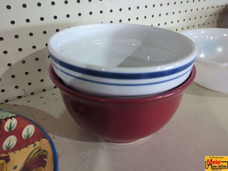 Large Mixing Bowls (H283) image