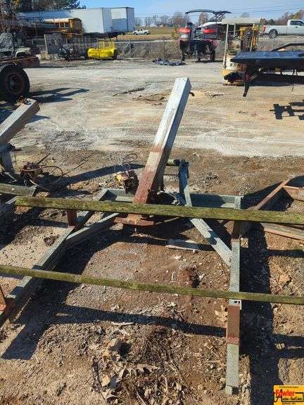 Hydraulic Boat Mooring Lift image