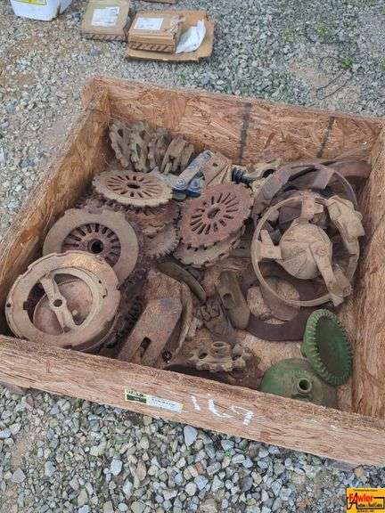 Plates For 140 Planter image