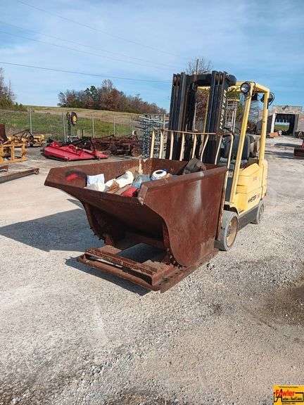 Forklift Dumpster image