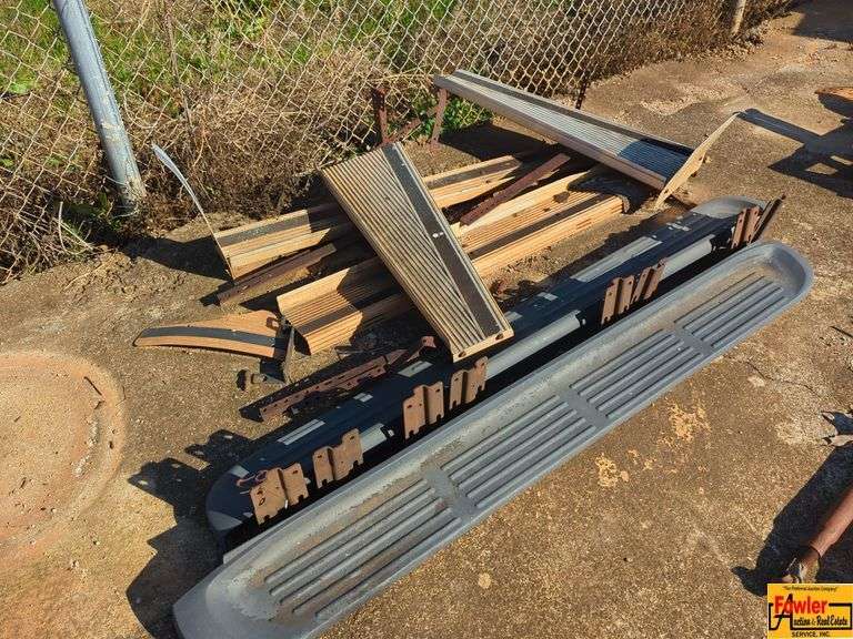 Running Boards image