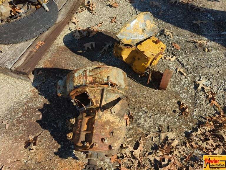 Forklift Transmissions image