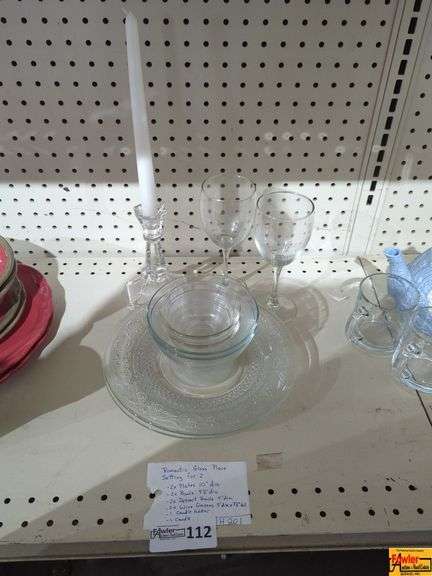 Romantic Glass Place Setting For 2 (H201) image