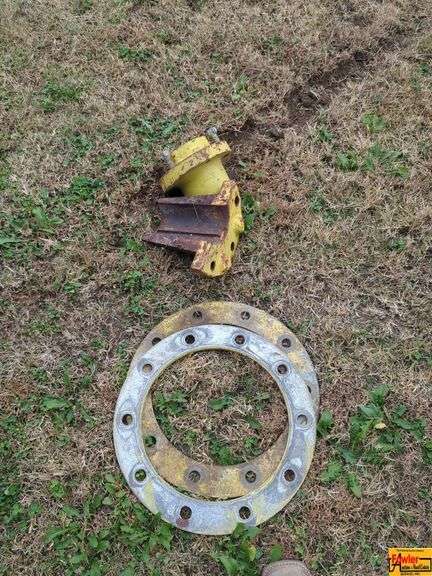 John Deere Wheel Plates image