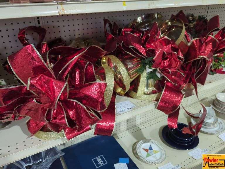 (12) Large Golden Jingle Bells With Ribbons (H182) image