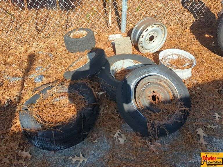 Tires & Wheels image