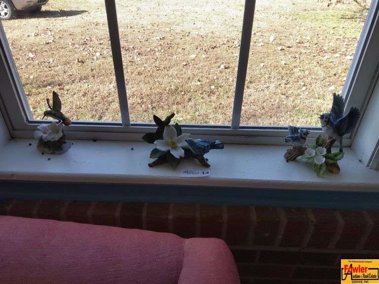 Bird Figurines image