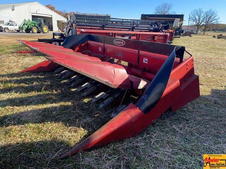 Case IH 1063 Corn Header image
