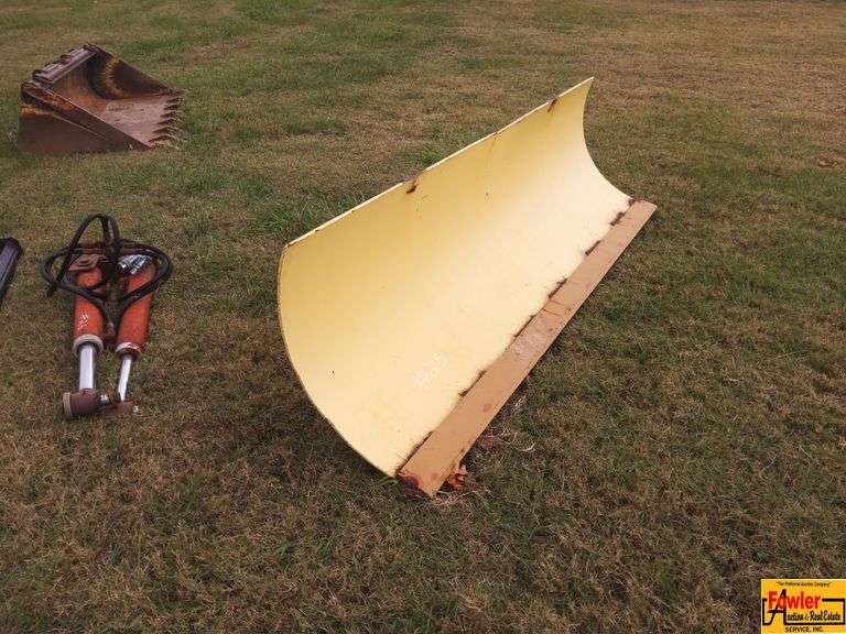 7' Plow, Heavy Duty Shocks & Heavy Duty Attachment Plate image