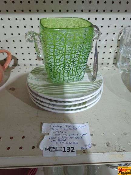 4 Vintage 'Pistachio Vanilla' Plates & Ice Bucket (H221) image
