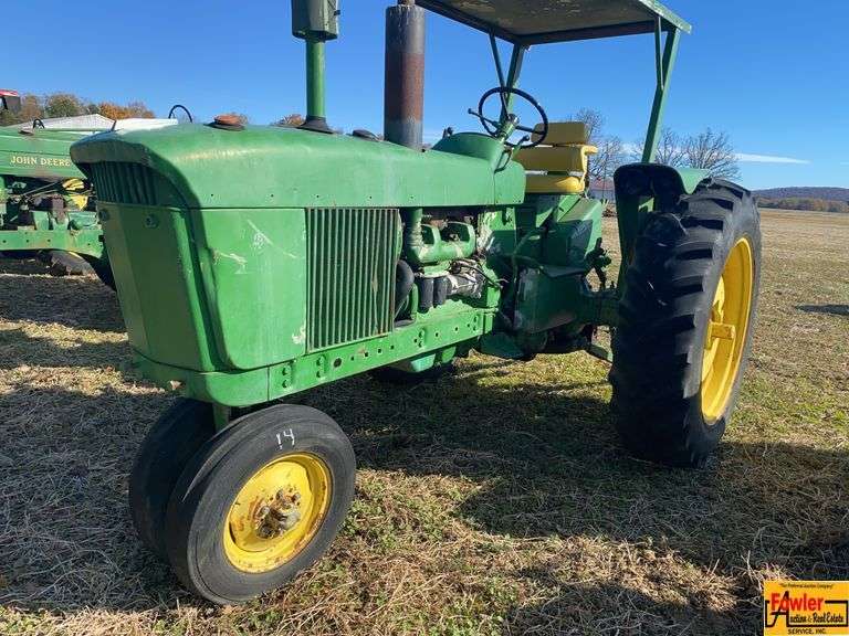 John Deere 3020 Tractor, Synchro-range Transmission, new 15.388 tires; 3,173 hrs image