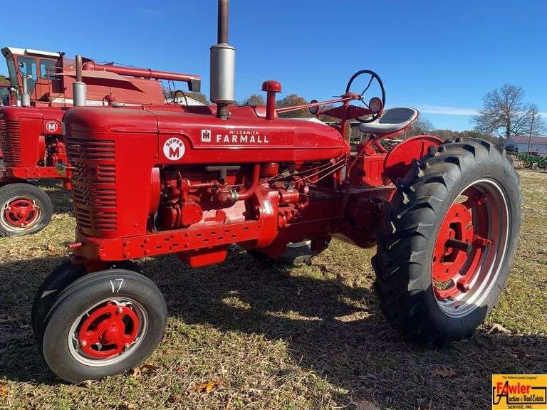IH McCormick Farmall Super M Tractor, 12-Volt System, Restored; SN 507132 image