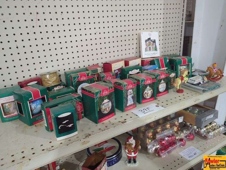 Christmas Ornaments & Decor image