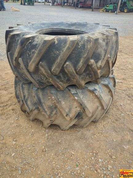 (2) 23,1x26  Tires image