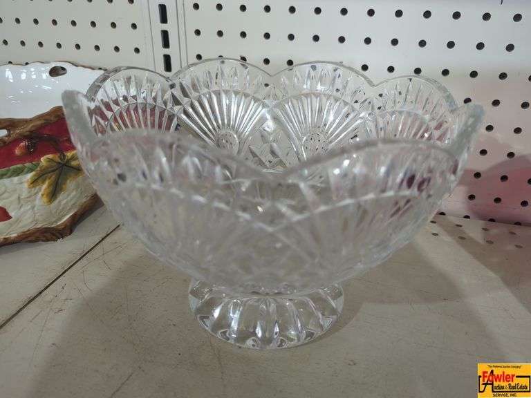 Crystal Footed Bowl (H286) image