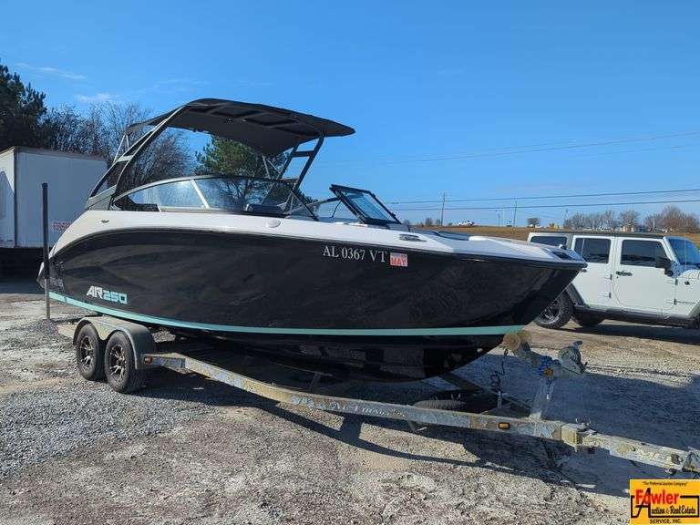 2023 Yamaha AR250, Twin Engine Jet Drive With Galvanized Trailer; Bill Of Sale Only (No Title) image