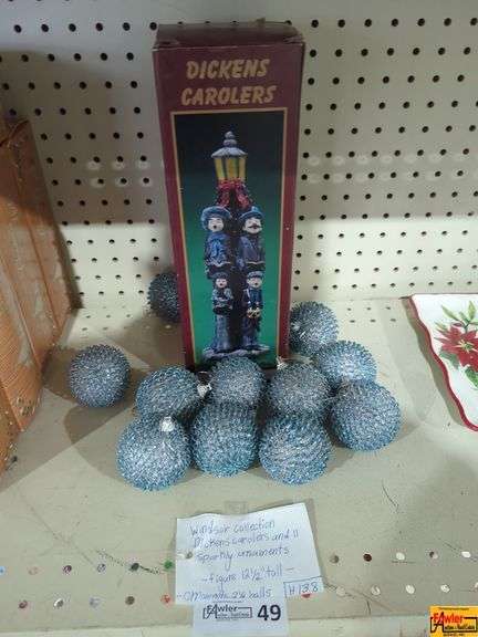 Windsor Collection Of Dickens Carolers & (11) Ornaments (H138) image