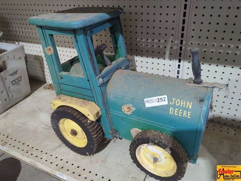 John Deere Mailbox image