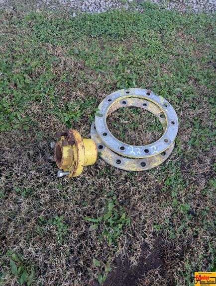 John Deere Wheel Plates & Hub image