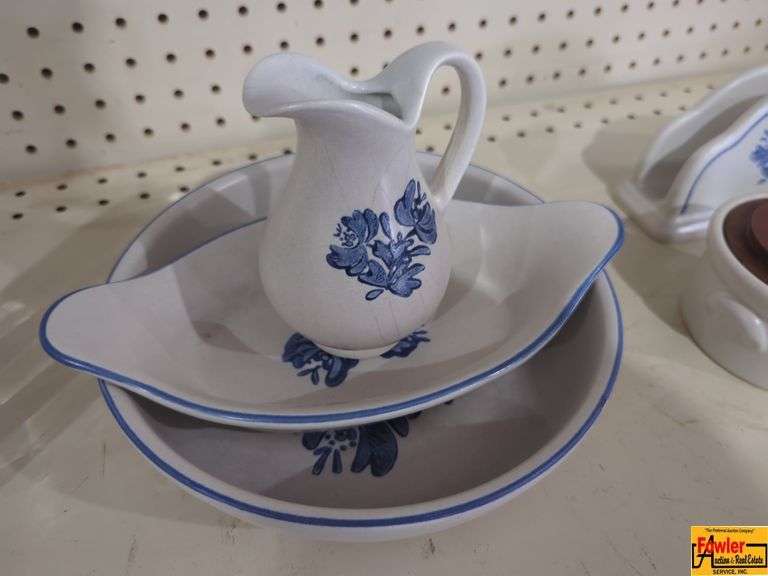 3 Vintage 1970s Pfaltzgraff Yorktowne Serving Dishes (H321) image