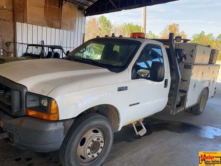 1999 Ford F-450 XL Super Duty Service Truck, power stroke, diesel V8 With Welder, Fuel Tank & Air Compressor; 233,738 miles; VIN 1FDXF46F0XED38488 image