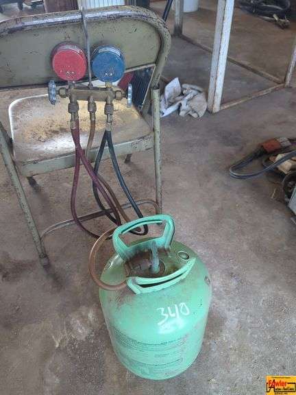 R22 Refrigerant & Gauges image